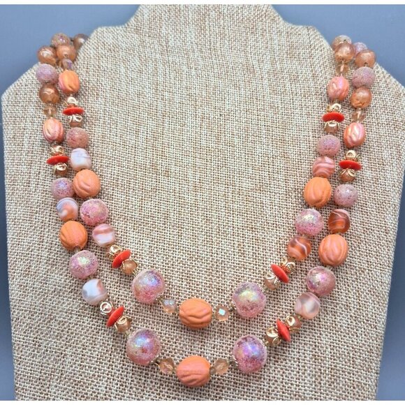Vintage Pastel Pink & Peach Textured Art Bead Necklace Hidden Box Clasp Japan - Picture 2 of 7